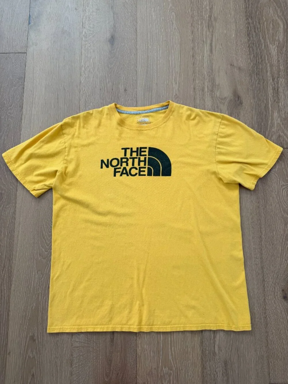 The North Face T-Shirt Men Large Gold Yellow Black Half Dome Graphic Tee Classic